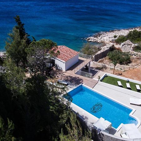 Villa Mendes Zastražišće Buitenkant foto