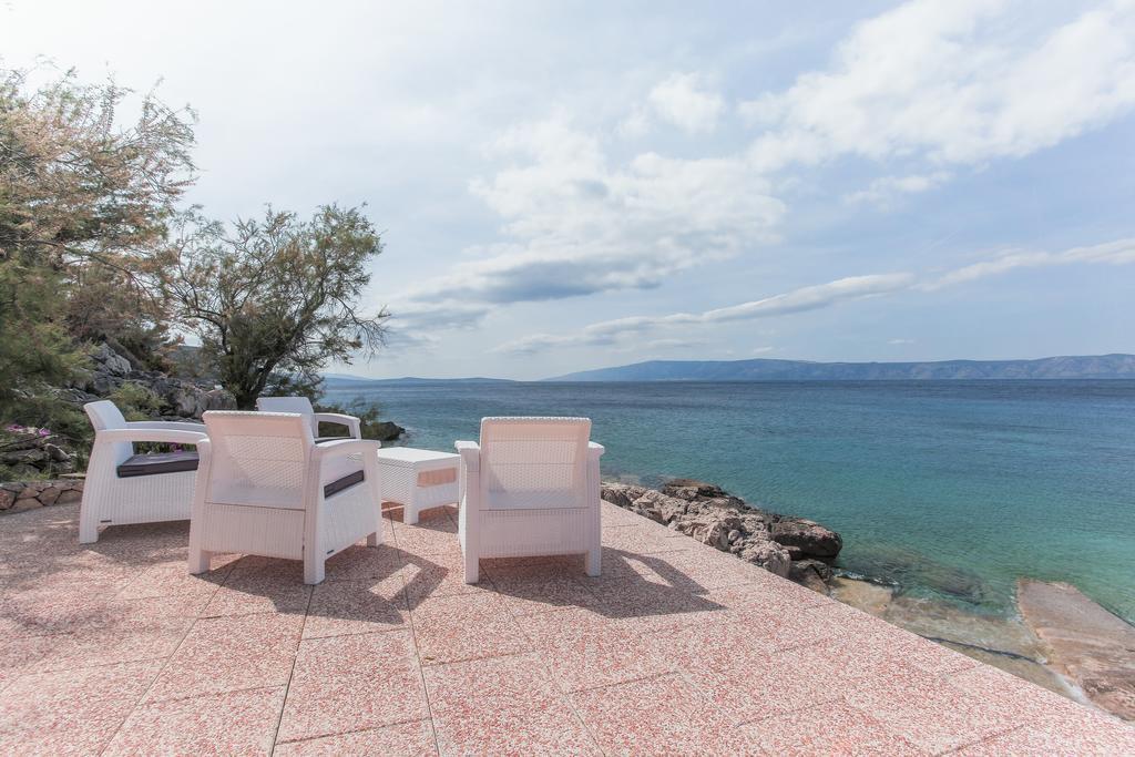 Villa Mendes Zastražišće Buitenkant foto