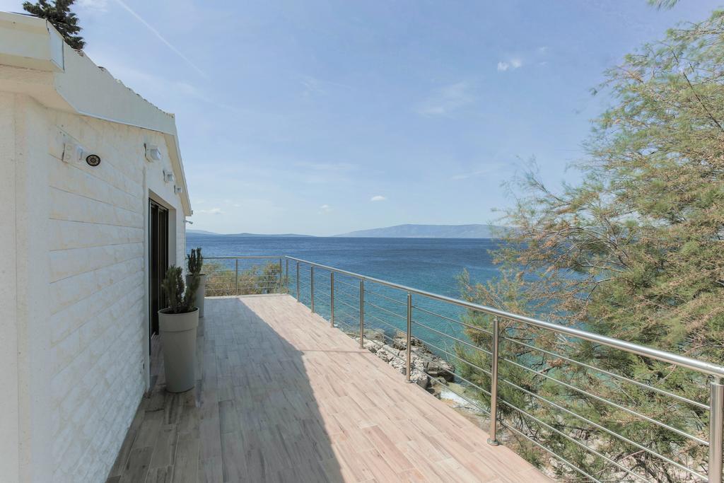 Villa Mendes Zastražišće Buitenkant foto