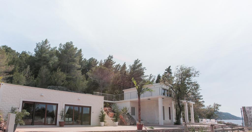 Villa Mendes Zastražišće Buitenkant foto