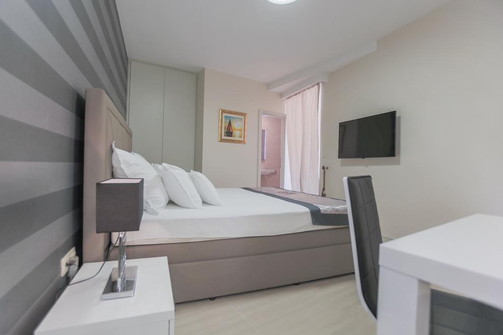Villa Mendes Zastražišće Buitenkant foto